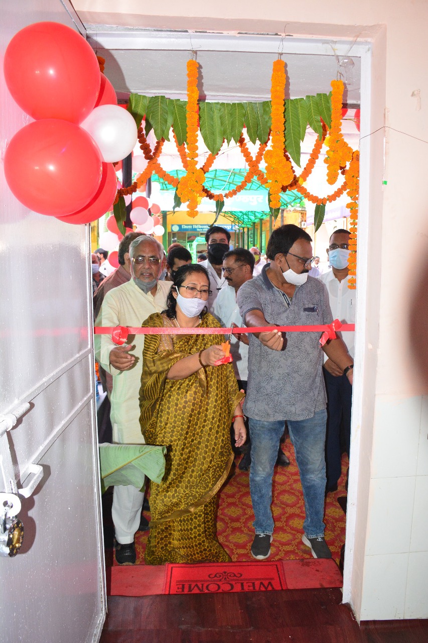 संसदीय सचिव अम्बिका सिंहदेव ने किया जनऔषधि केंद्र का शुभारंभ, सस्ती दरों पर गुणवत्तापूर्ण दवाइयां होंगी आमजनों को उपलब्ध