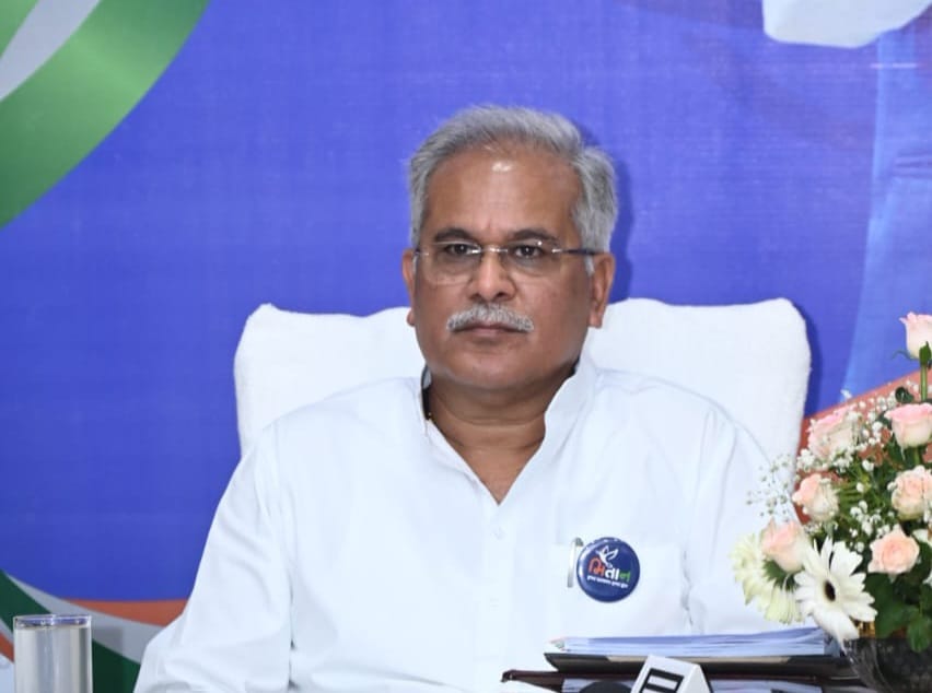 ब्रेकिंग, मुख्यमंत्री  बघेल ने कुसमी नगर पंचायत के CMO को सस्पेंड करने के दिए निर्देश