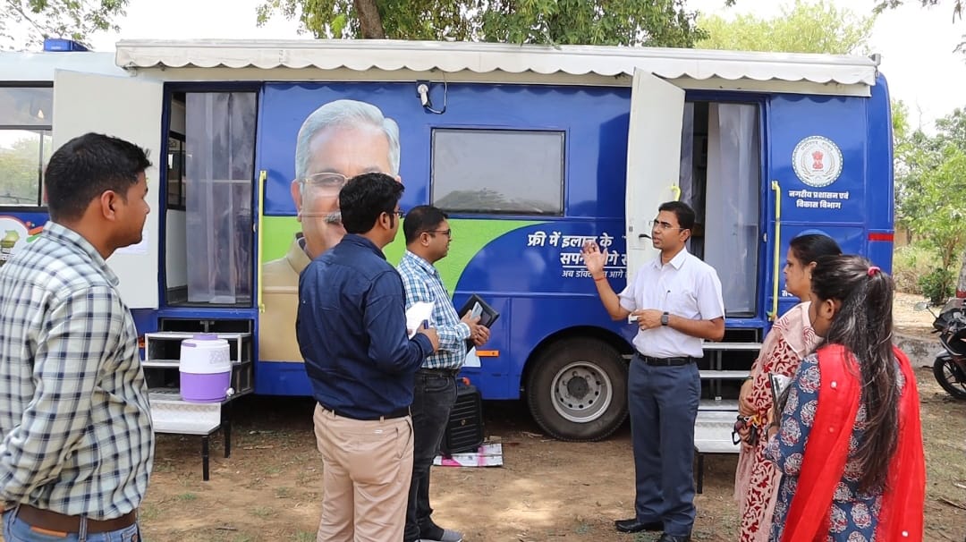 मुख्यमंत्री शहरी स्लम स्वास्थ्य योजना: महज 1 महीने में ही नगर पालिका बैकुण्ठपुर एवं शिवपुर-चरचा के डेढ़ हजार से अधिक लोगों को मिला स्वास्थ्य सुविधा का लाभ