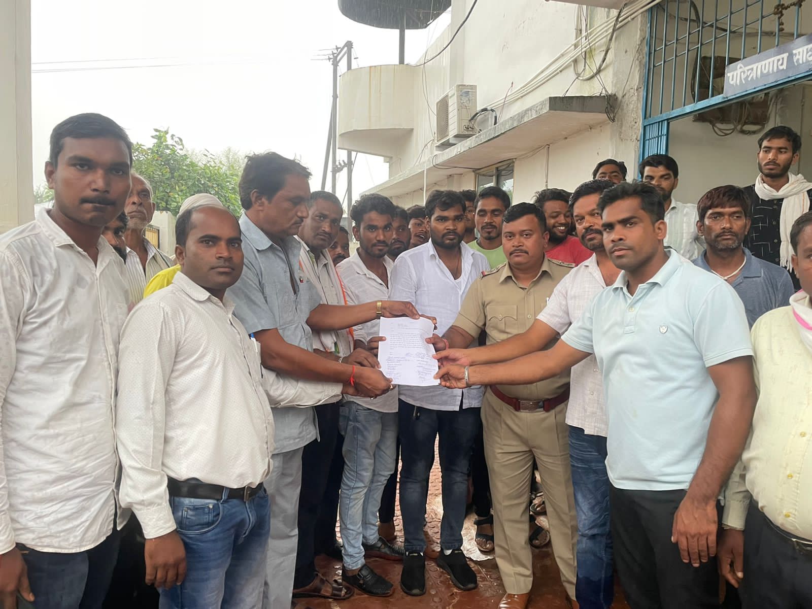 रायपुर,समस्त सतनामी समाज के द्वारा उग्र आंदोलन एवं चक्काजाम करने की चेतावनी, तहसीलदार को सौपे ज्ञापन,