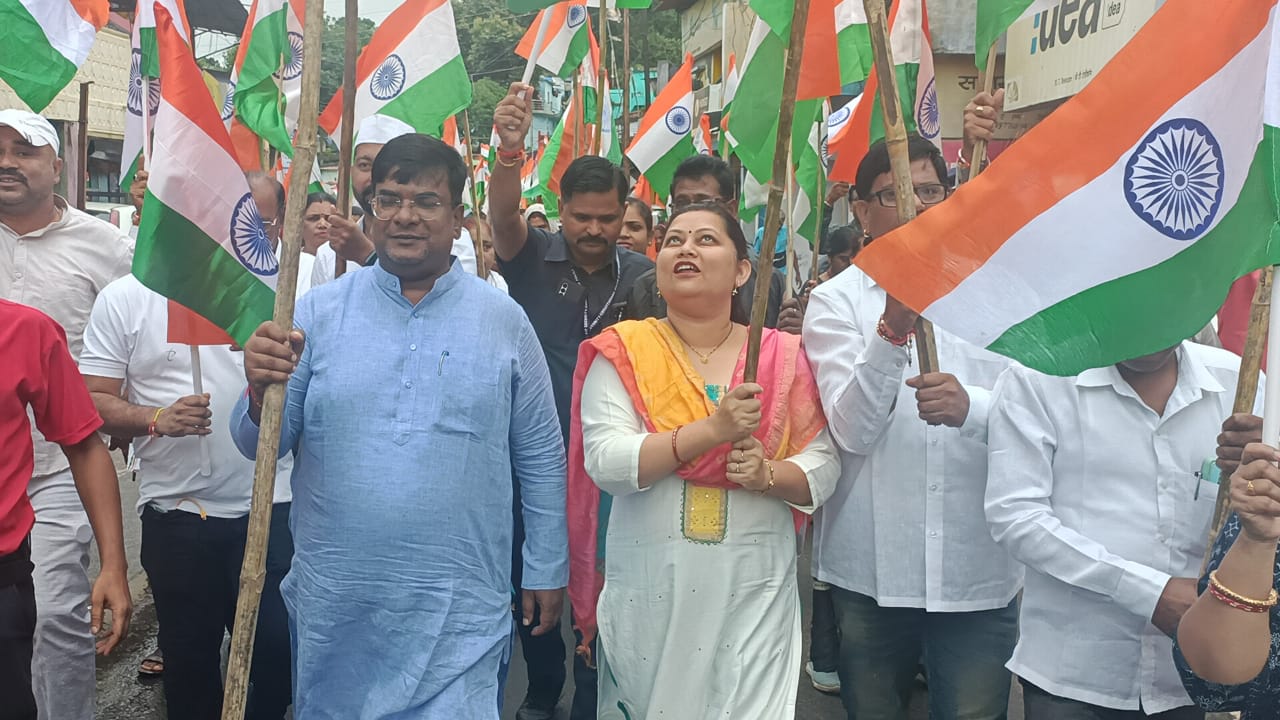 आजादी का अमृत महोत्सव देश की आन बान शान हमारा तिरंगा डॉ. विनय जायसवाल.