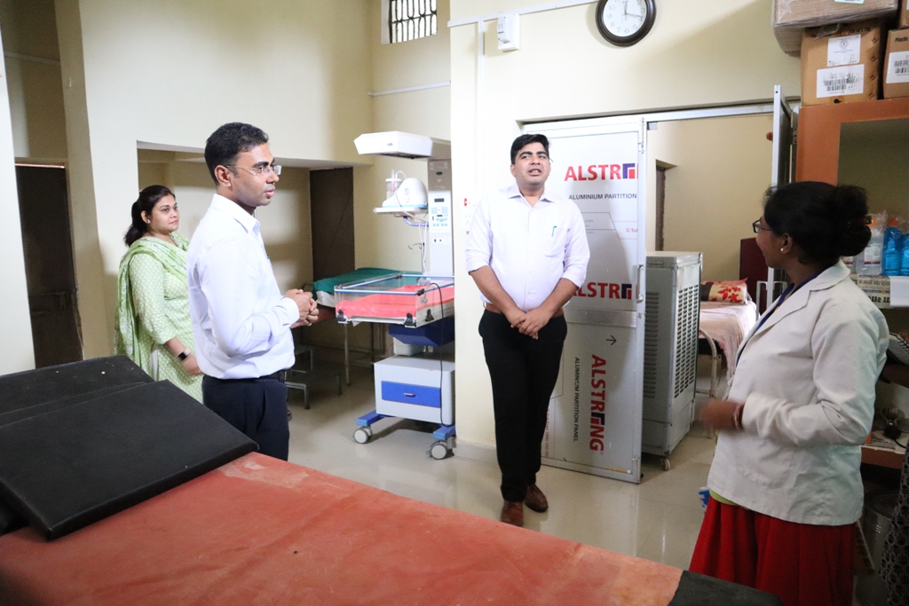 स्कूलपारा मुरमा, आंगनबाड़ी और उप स्वास्थ्य केंद्र, पटना में सामुदायिक स्वास्थ्य केंद्र का आकस्मिक निरीक्षण&rsquo; पर.. कोरिया कलेक्टर