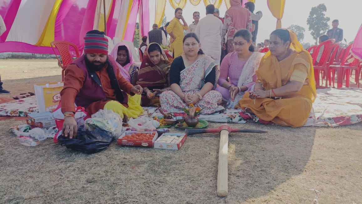 महापौर कंचन के प्रयास से शहर के विकास कार्यो के लिए लगभग 1 करोड़ रुपए के कार्यो का हुआ भूमिपूजन.  इन निर्माण कार्यो से शहर का होगा चहुमुखी विकास. मेयर कंचन ने मुख्यमंत्री सहित नगरीय प्रशासन मंत्री का जताया आभार . 