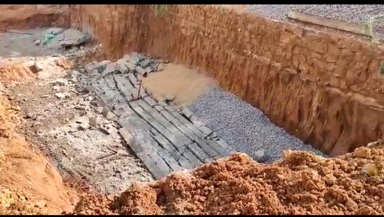 निर्माणाधीन बिल्डिंग की दीवार गिरी हुआ बड़ा हादसा