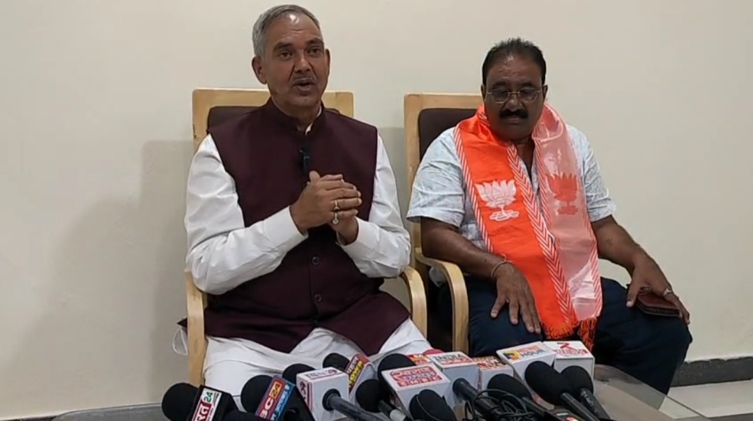 योग अनमोल विद्या के साथ  स्वस्थ जीवन जीने की एक कला है रूप नारायण सिन्हा