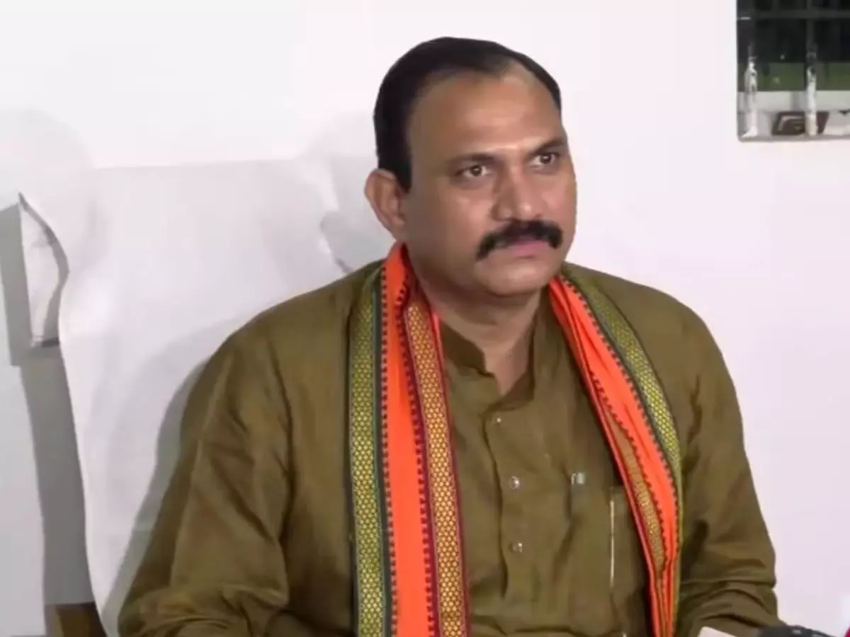 नियमितीकरण पर हेल्थ मिनिस्टर जायसवाल का बड़ा बयान, NHM कर्मी है हड़ताल पर