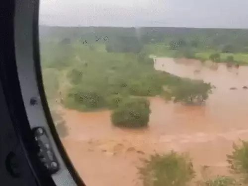 बस्तर में बाढ़ का कहर: 7 लोगों की मौत, 100 से अधिक गांवों का संपर्क टूटा, 200 घर ढहे