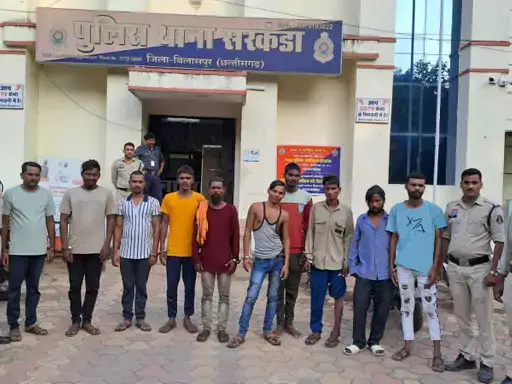 तीन मोहल्लों में तड़ातड़ रेड! फरार आरोपी समेत 9 बदमाश दबोचे, सरकंडा में बड़ी कार्रवाई