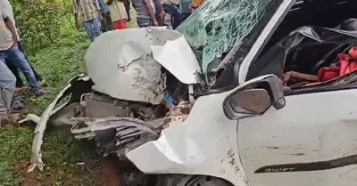 CG Accident: सड़क पर अचानक मौत का मंजर… गाय को बचाने की कोशिश में पेड़ से भिड़ी कार, महिला की मौके पर मौत – पति जिंदगी और मौत के बीच जंग लड़ रहा CG Accident: सड़क पर अचानक मौत का मंजर… गाय को बचाने की कोशिश में पेड़ से भिड़ी कार, महिला की मौके पर मौत – पति जिंदगी और मौत के बीच जंग लड़ रहा