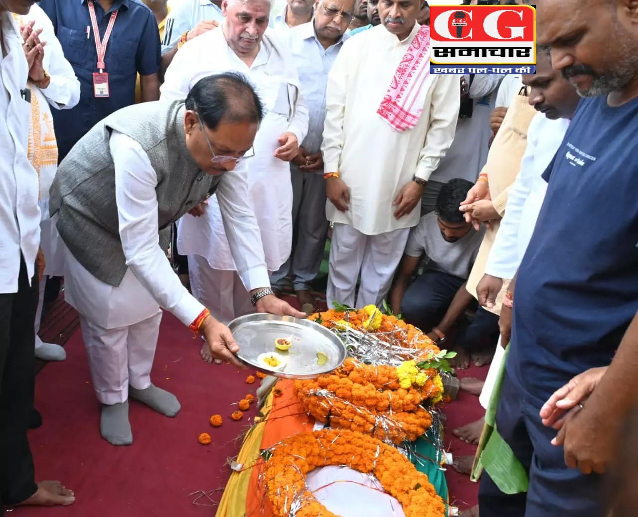 छत्तीसगढ़ शोक में डूबा&hellip; CM साय ने पूर्व प्रांत प्रचारक शांताराम जी को दी अंतिम विदाई, रमन सिंह बोले- &ldquo;हमारे लिए पिता तुल्य थे&rdquo;