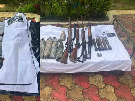 अबूझमाड़ की खौफनाक रात: पुलिस&ndash;नक्सली मुठभेड़ में ढेर हुई महिला कमांडर&hellip; 8 लाख का इनामी राज हुआ बेनकाब