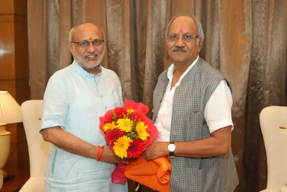  दिल्ली में हुई खास मुलाकात: बृजमोहन अग्रवाल पहुँचे नए उपराष्ट्रपति सीपी राधाकृष्णन से मिलने, रायपुर लौटते ही होगा बड़ा स्वागत