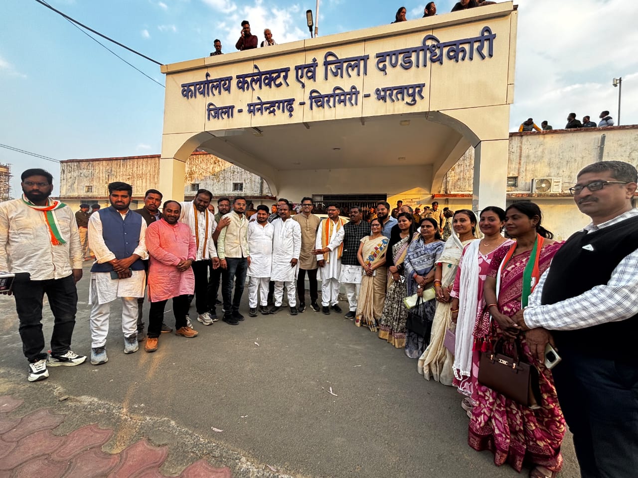 आम सभा के पश्चात कलेक्टर कार्यालय घेराव, भाजपा सरकार व जिला प्रशासन के खिलाफ कांग्रेस का निर्णायक संघर्ष