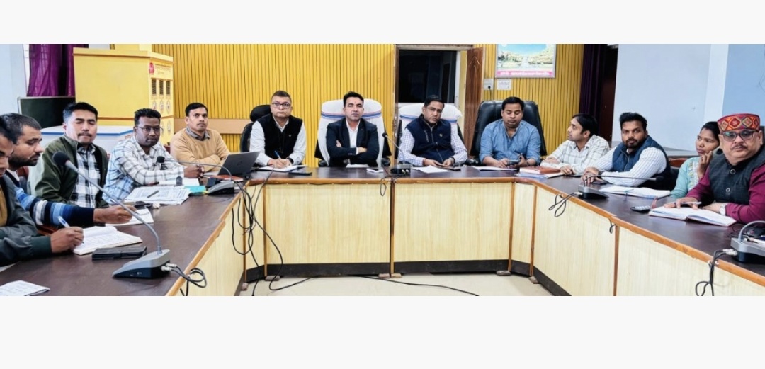 राष्ट्रीय कार्यक्रमों की शत-प्रतिशत लक्ष्य प्राप्ति हेतु समीक्षा बैठक संपन्न