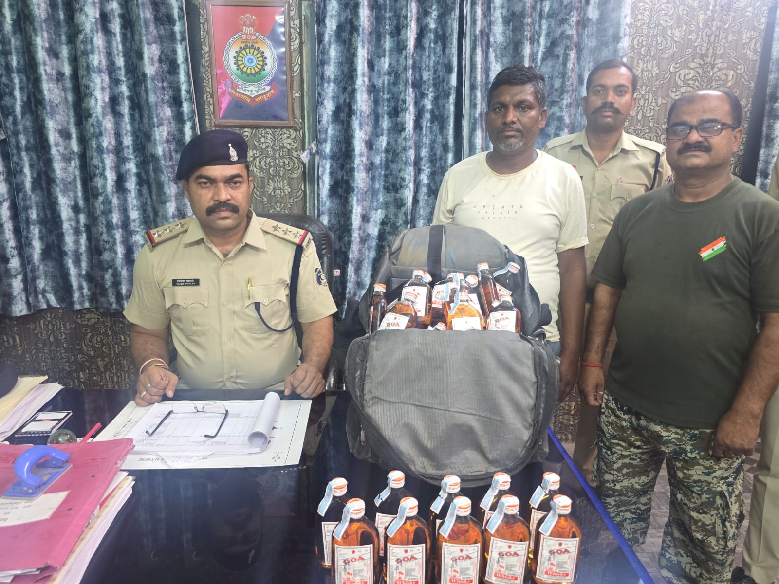 मनेंद्रगढ़ में अवैध शराब तस्करी पर पुलिस का एक्शन, आरोपी गिरफ्तार