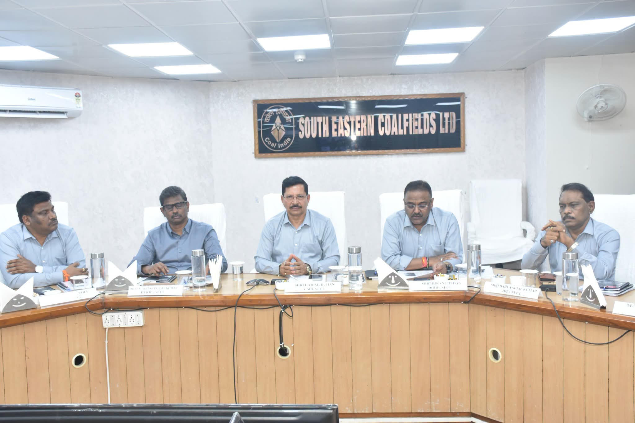एसईसीएल मुख्यालय में महाप्रबंधक समन्वय बैठक सम्पन्न