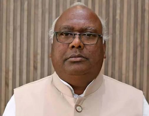 जिला स्तरीय आर्शीवाद का दीया कार्यक्रम के विशिष्ट अतिथि सांसद श्री चिंतामणि महाराज होंगे झुमका बोट क्लब स्थित ओपन थियेटर में हजारो दीपों से होंगी जगमग