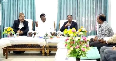 मनेंद्रगढ़ विधायक ने ली आवश्यक बैठक। कई मुद्दों पर हुई चर्चा। समस्याओं के शीघ्र निराकरण के निर्देश