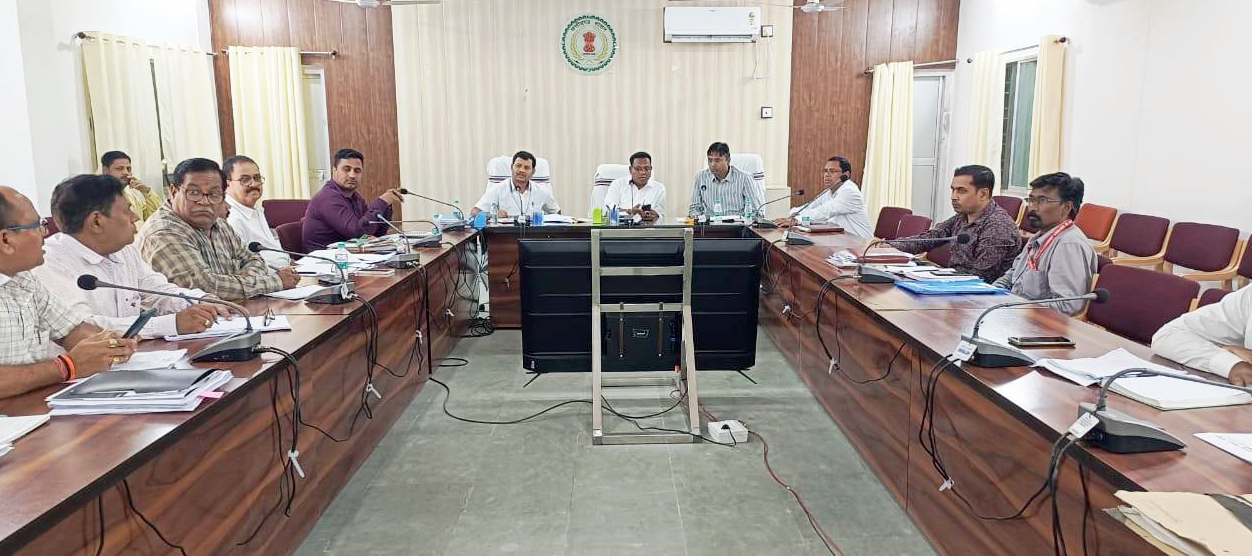  चुनाव अवधि के दौरान शस्त्र लाइसेंस धारियों से जमा कराया जायेगा शस्त्र