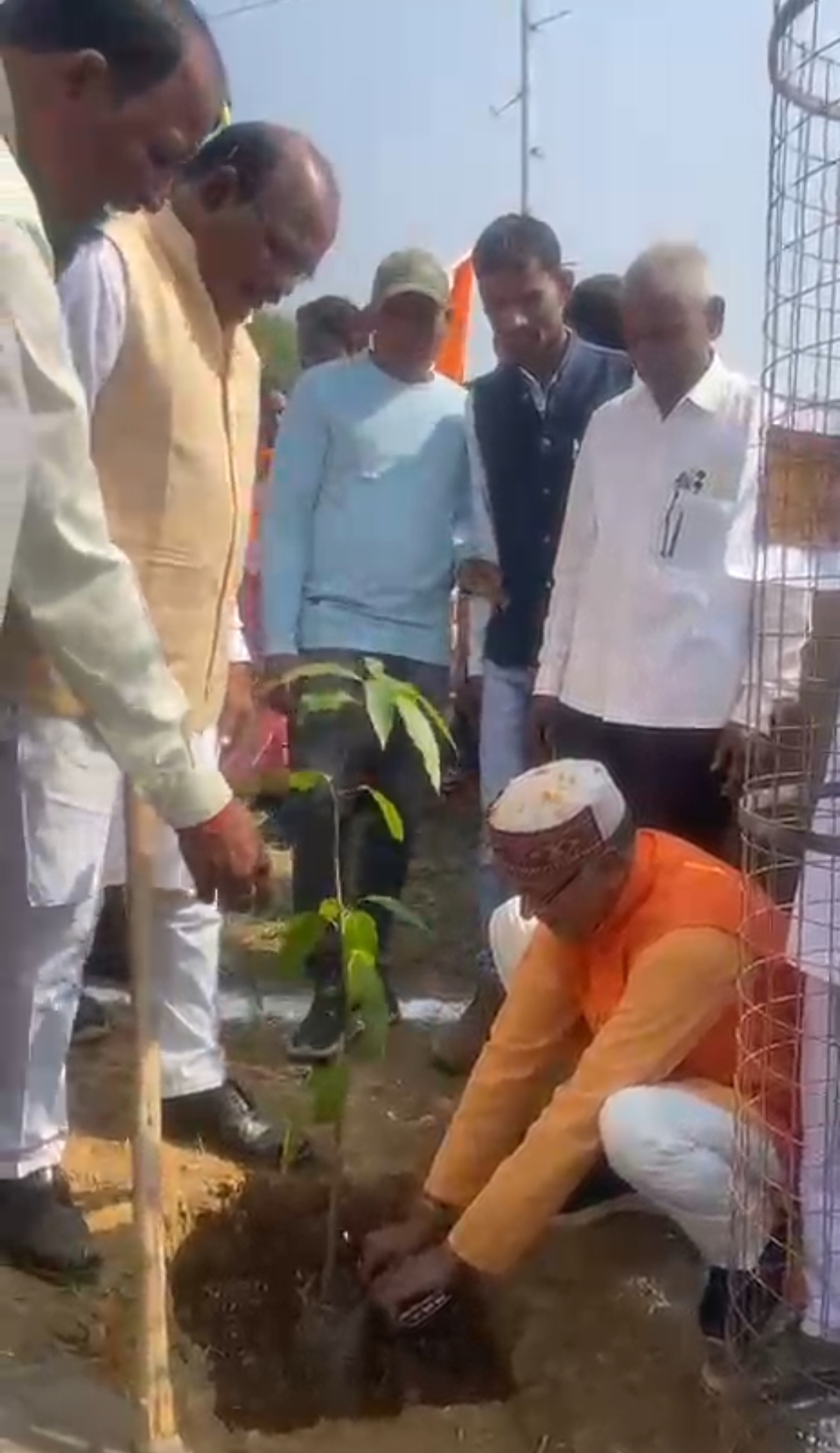 यूनिटी मार्च में सांसद चिंतामणी महराज व विधायक शकुंतला सिंह पोर्ते शामिल मंडल अध्यक्ष धीरेंद्र कुमार द्विवेदी के पूरे टीम हर्ष उल्लास के साथ  बड़ चंड कर  pradarshan किये