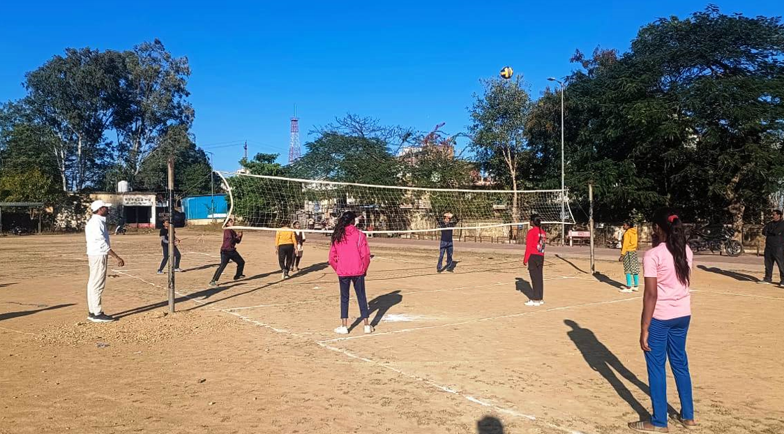 जिला स्तरीय बालिका महिला खेलकूद प्रतियोगिता संपन्न