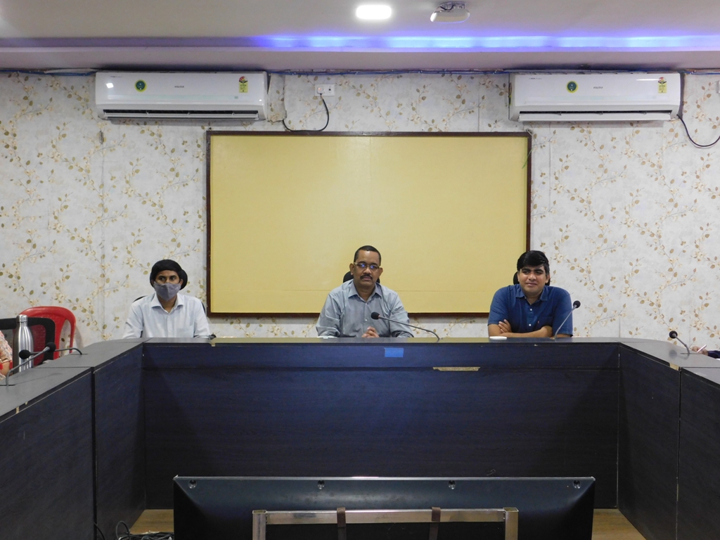 20 सितम्बर से 30 सितम्बर तक जिले में सघन कोविड टीकाकरण अभियान - कलेक्टर धावड़े 