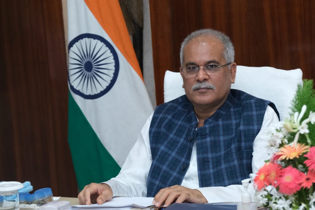 मुख्यमंत्री भूपेश बघेल की अध्यक्षता में कैबिनेट की बैठक... शिक्षक पदों की भर्ती में छूट... बढ़ाया किसानों की बारदाने की कीमत...