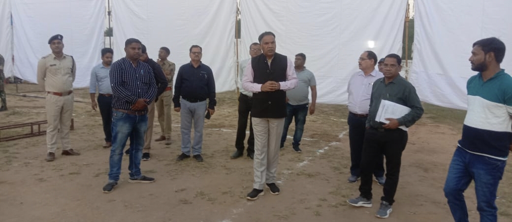 कलेक्टर श्री पीएस ध्रुव ने राज्योत्सव की तैयारियों का लिया जायजा बेहतर आयोजन के दिए दिशा-निर्देश