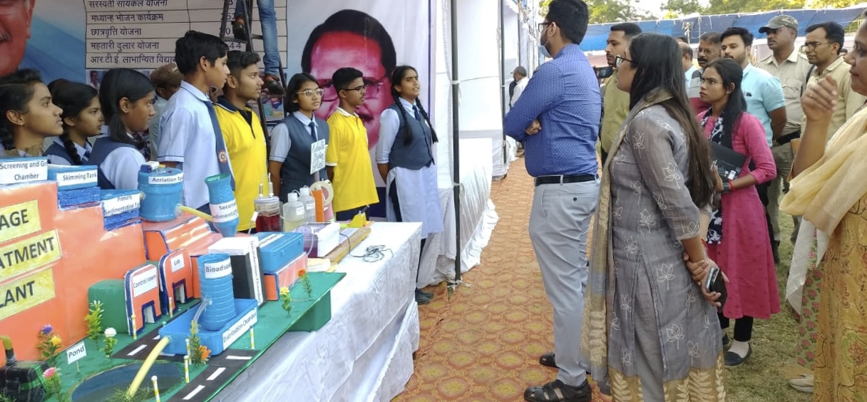 राज्योत्सव 2022: कलेक्टर श्री लंगेह ने अंतिम तैयारियों का लिया जायजा, 01 नवंबर को जिला स्तरीय कार्यक्रम में जीवंत विभागीय प्रदर्शनियों सहित लोकसंस्कृति से जुड़े कार्यक्रम