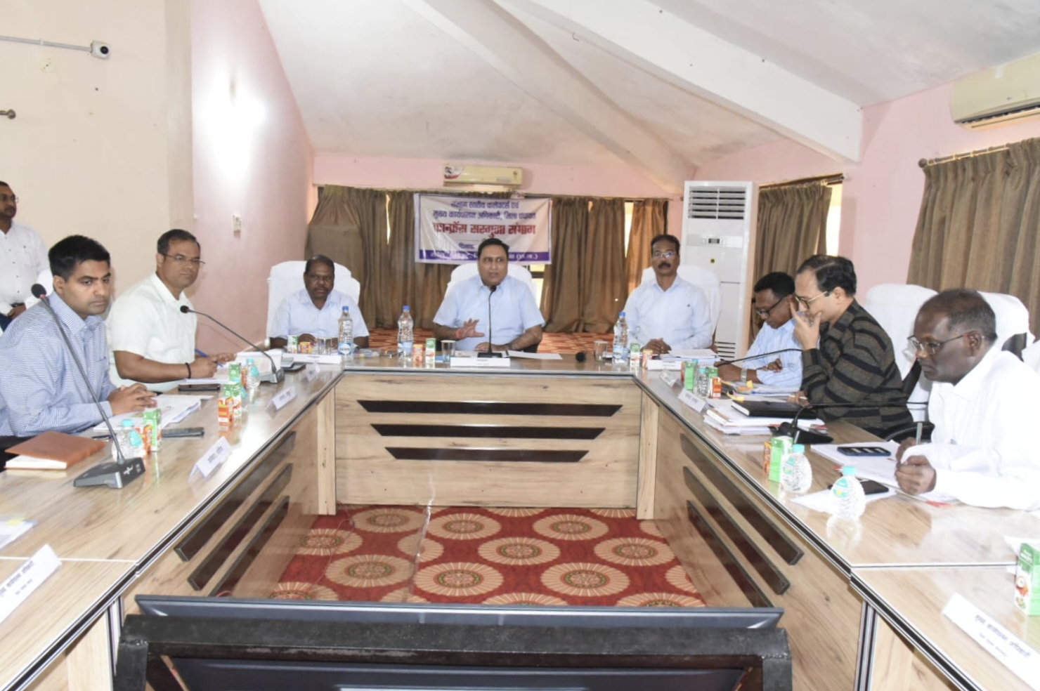 संभागायुक्त डॉ संजय अलंग ने कलेक्टर्स कांफ्रेंस लेकर की शासकीय योजनाओं की समीक्षा