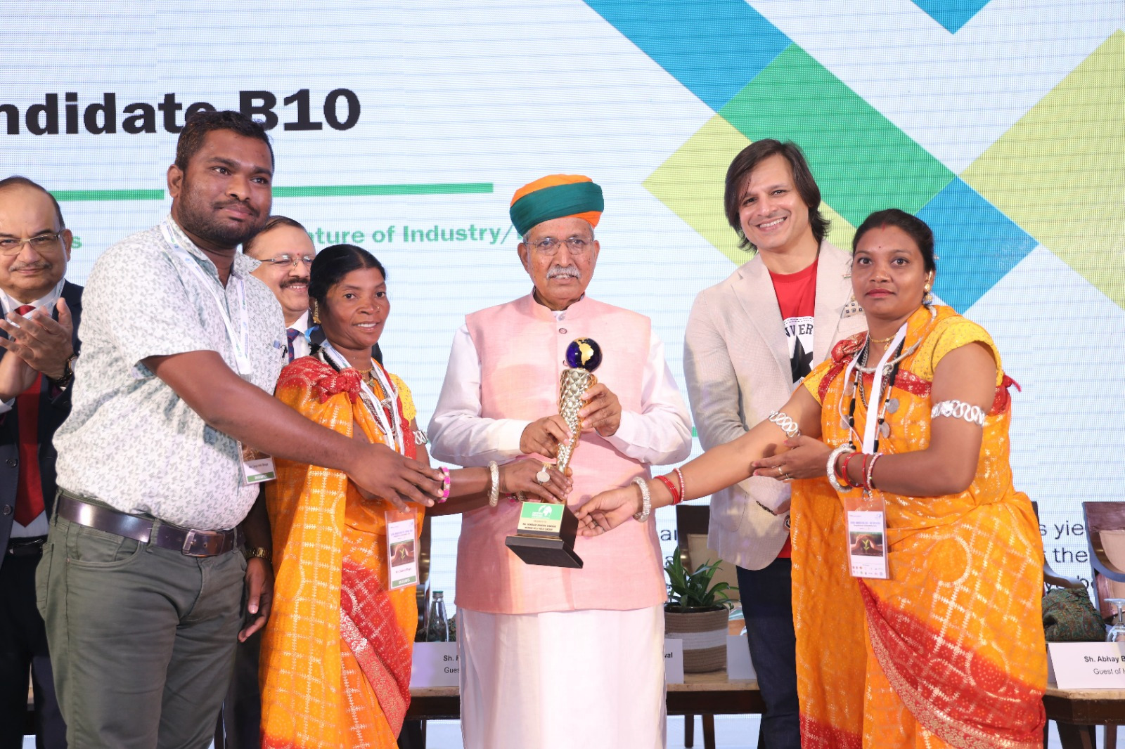 छत्तीसगढ़ को मिला पृथ्वी अवॉर्ड्स  2023  महिला स्व-सहायता समूहों और छत्तीसगढ़ वनोपज संघ को मिला ईएसजी के क्षेत्र में सम्मान