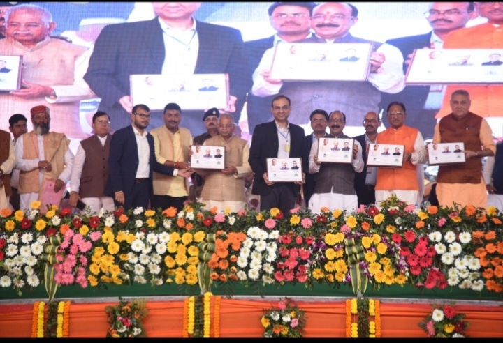 सांय सांय पूरी हो रही मोदी की हर गारंटी: श्री विष्णुदेव साय डिजिटल माध्यमों के इस्तेमाल से भ्रष्टाचार पर लगी लगाम मुख्यमंत्री ने एक साल पूर्ण होने पर बिलासपुर को दी 452 करोड़ की सौगात सांय सांय पूरी हो रही मोदी की हर गारंटी: श्री विष्णुदेव साय डिजिटल माध्यमों के इस्तेमाल से भ्रष्टाचार पर लगी लगाम मुख्यमंत्री ने एक साल पूर्ण होने पर बिलासपुर को दी 452 करोड़ की सौगात