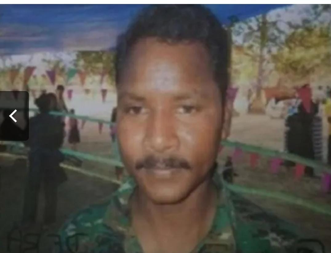 नक्सलियों की बटालियन का हेड बारसे देवा अपने 17 साथियों के साथ हैदराबाद में सरेंडर कर दिया