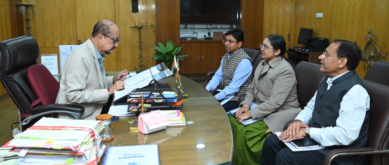 छत्तीसगढ़ में जनगणना 2027 की तैयारियाँ तेज़ &mdash; राज्य स्तरीय जनगणना समन्वय समिति (SLCCC) की प्रथम बैठक संपन्न