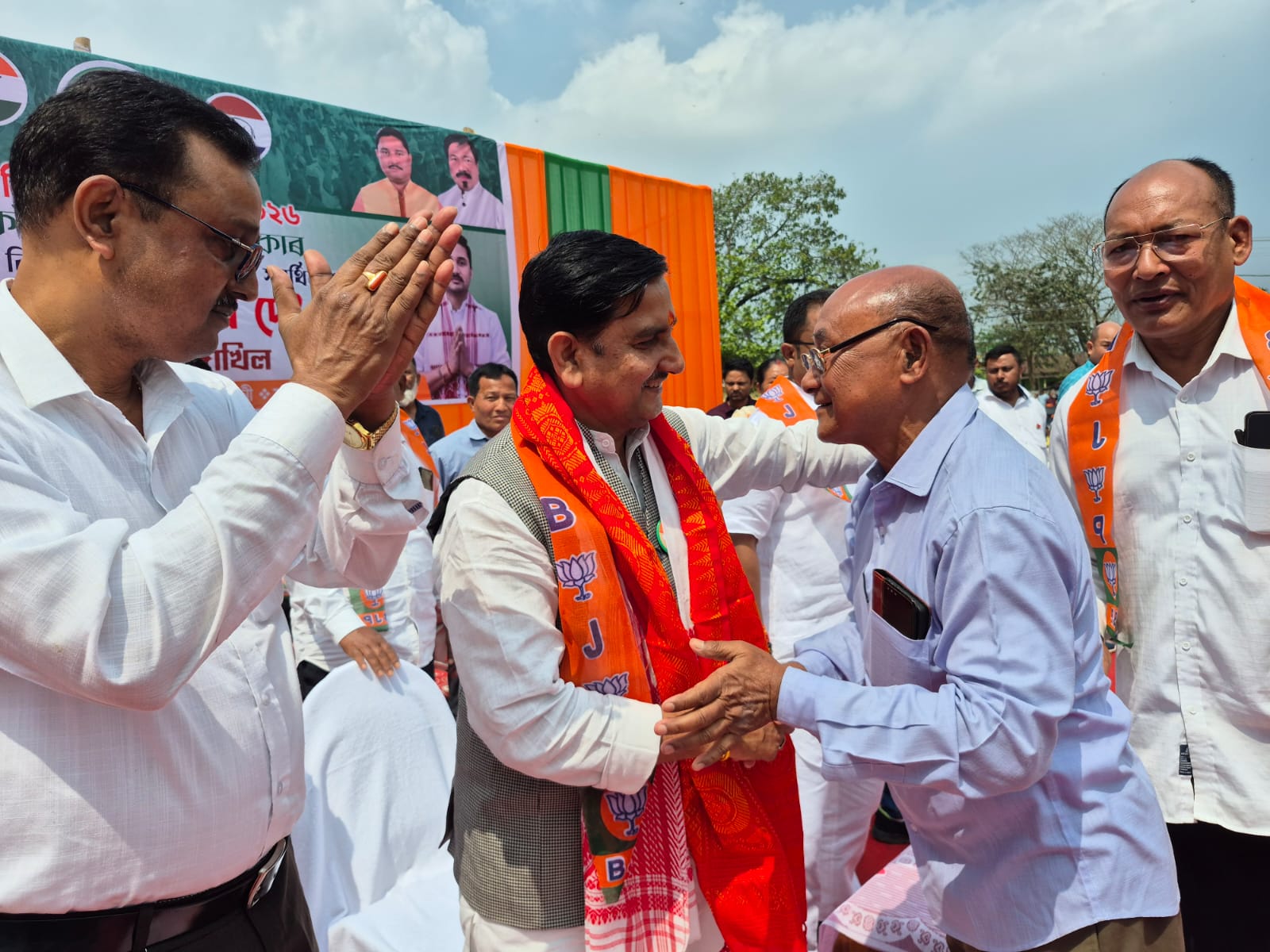 असम के बिजनी विधानसभा में तोखन साहू की उपस्थिति, एनडीए ने दिखाई प्रचंड शक्ति और जनता का उत्साह