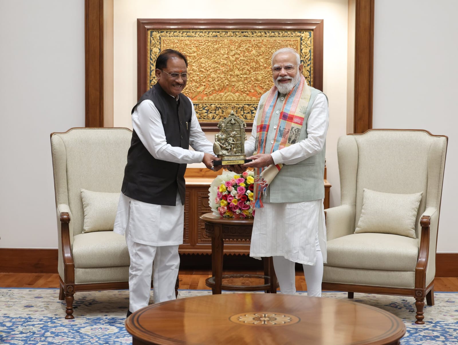 बस्तर में विकास का नया अध्याय&mdash;CM साय ने PM मोदी को सौंपा विज़न डॉक्यूमेंट