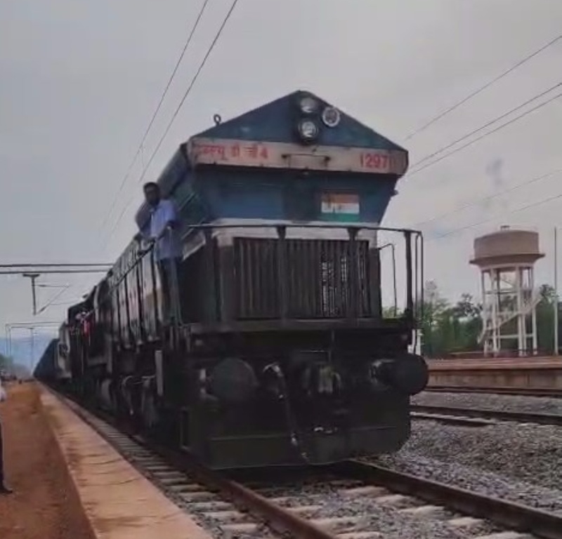 रावघाट रेलखंड पर तकनीकी ट्रायल शुरू यात्री ट्रेन संचालन की दिशा में बड़ा कदम